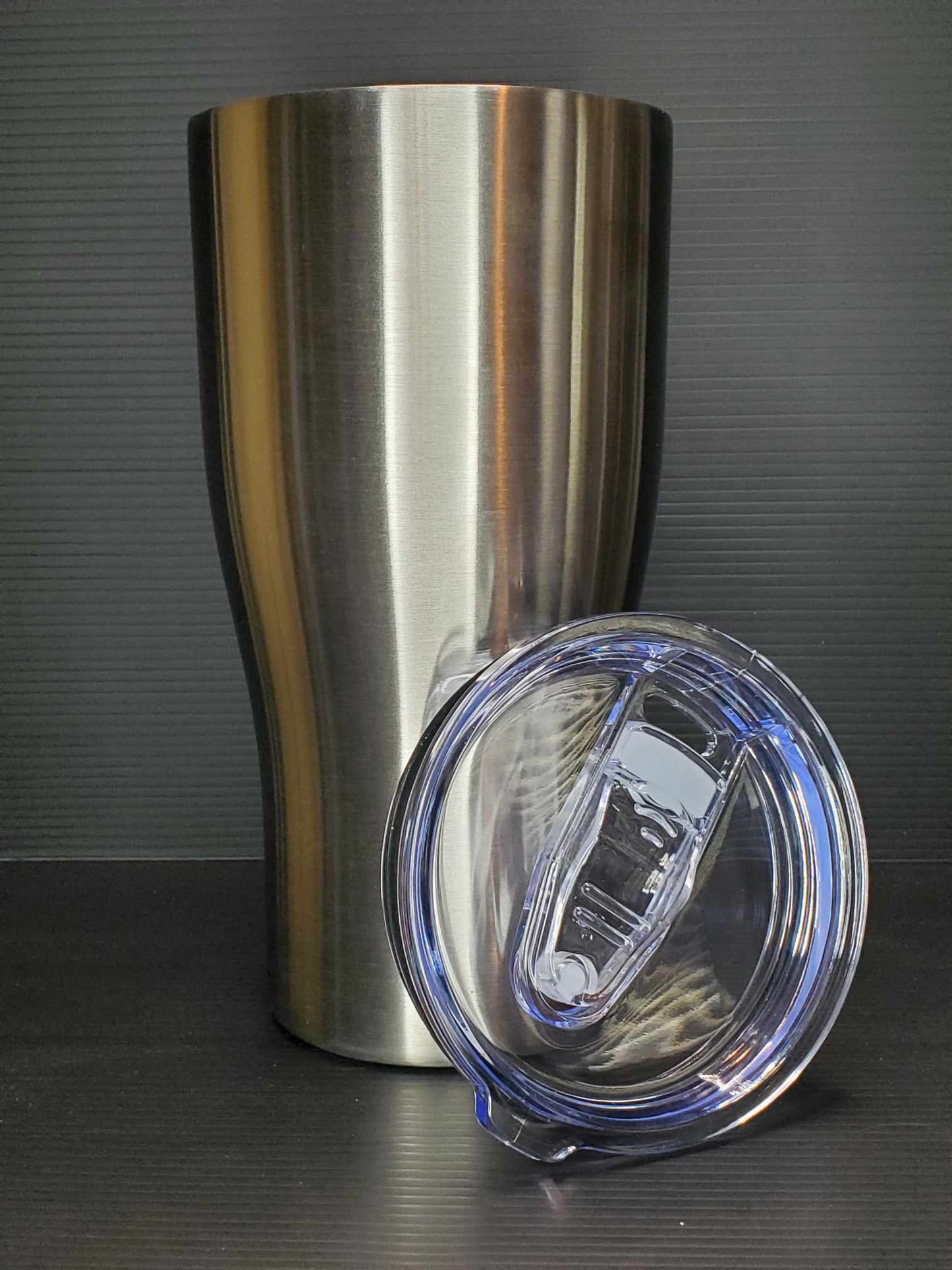 30 oz Modern Curve With Lid