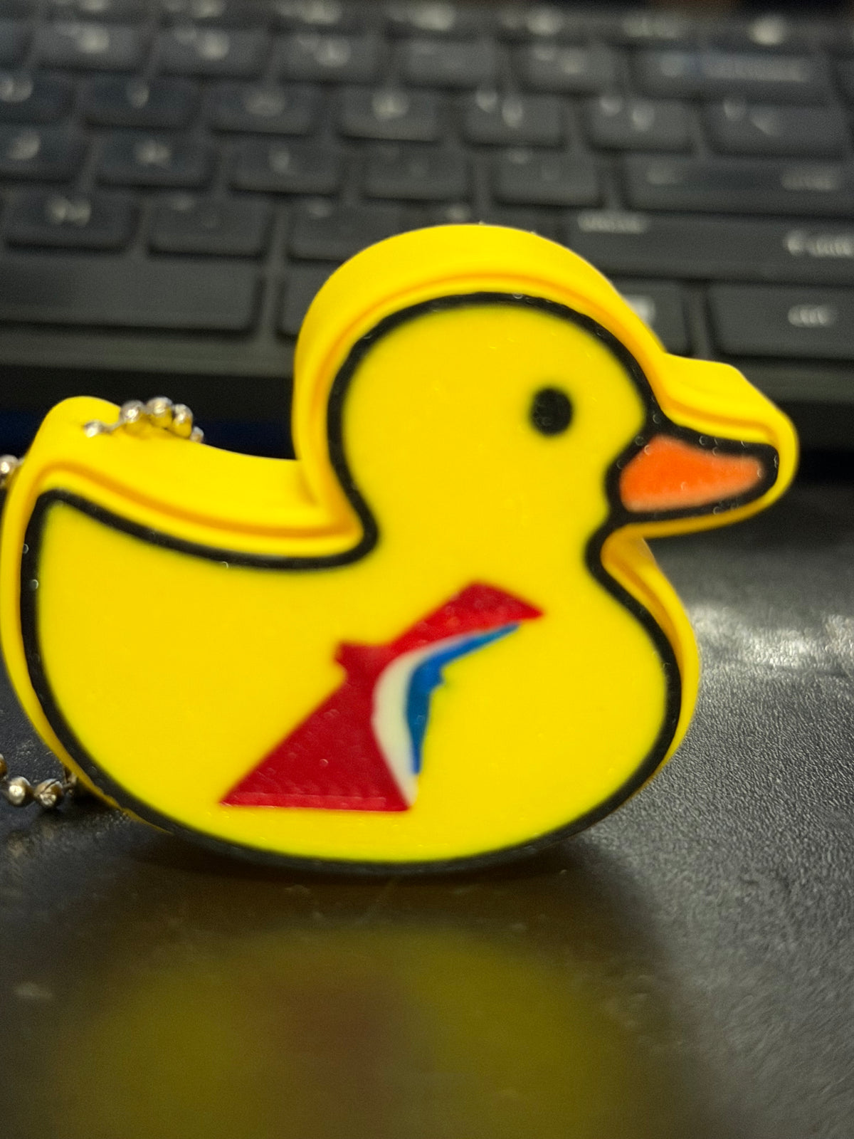 CARNIVAL DUCK (KEYCAP CLICKER KEYCHAIN)